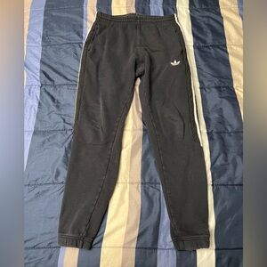 adidas Originals Joggers - Men’s Medium